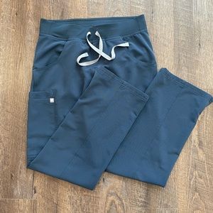 Figs Kade Cargo Scrub pants